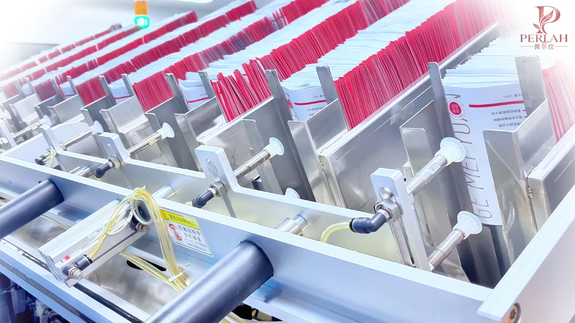 Cosmetic packaging prepared in the PERLAH facility